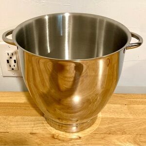 9” Tall Large Mixing Bowl Stainless Steel Two Handles MK: 11D15 Used